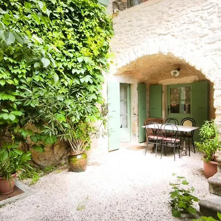 Authentique Maison Provençale Avec Piscine *